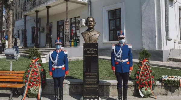 Varujan Vosganian, președintele Uniunii Scriitorilor:  „Busturile lui Octavian Goga și asocierea numelui său cu diferite lăcașuri de cultură au ca temei opera poetică și patriotismul unionist”