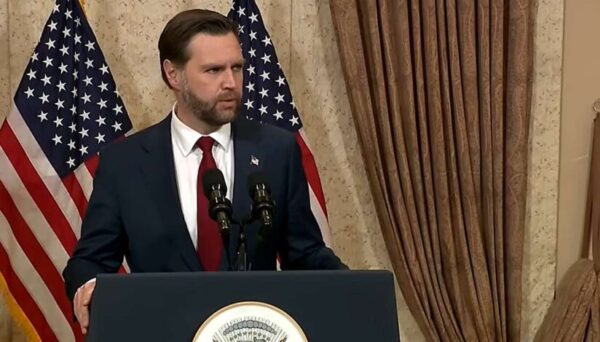 JD Vance a părăsit Pakistanul: Nu am ajuns la un acord cu Iranul. Ce transmite televiziunea de stat iraniană. Războiul continuă