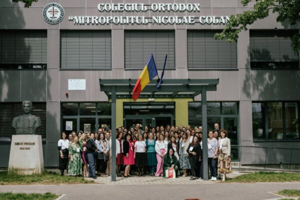 „Profesorul infinit” – atelier la Cluj despre educația care formează oameni pentru viitor