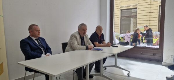 Conferință despre tinerețe, libertate și fericire susținută de Pr. prof. dr. Ioan Chirilă la Zilele Clujului (Foto)