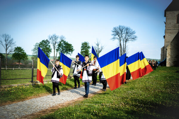 Hantavirusul împotriva României Creștine și Suverane