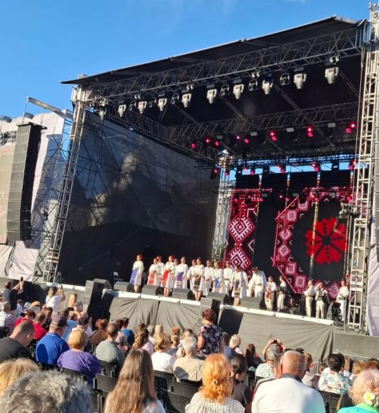 REGALUL FOLCLORIC, unul dintre cele mai mari momente artistice ale ediției Zilele Clujului. Mii de clujeni în extaz