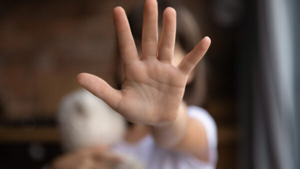 Fetiță de 12 ani agresată sexual, în plină stradă la Cluj-Napoca