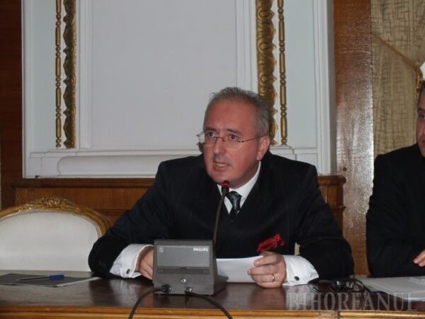Prof. univ. habil. dr. Șerban Turcuș: între arhive, Vatican și diplomație — o viață dedicată istoriei transilvane