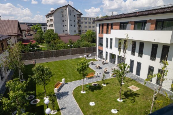 FOTO/ Primăria Cluj-Napoca a deschis Căminul pentru Vârstnici ”Vasile cel Mare”. Emil Boc: Moment istoric