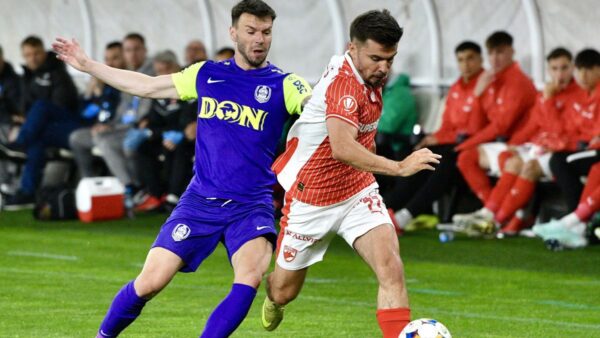 Echipa de fotbal CFR Cluj a remizat, sâmbătă seara, cu Dinamo. Joc slab