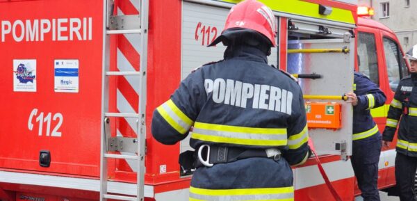 Accident între un troleibuz și autoutilitară în Piața Avram Iancu din Cluj-Napoca.