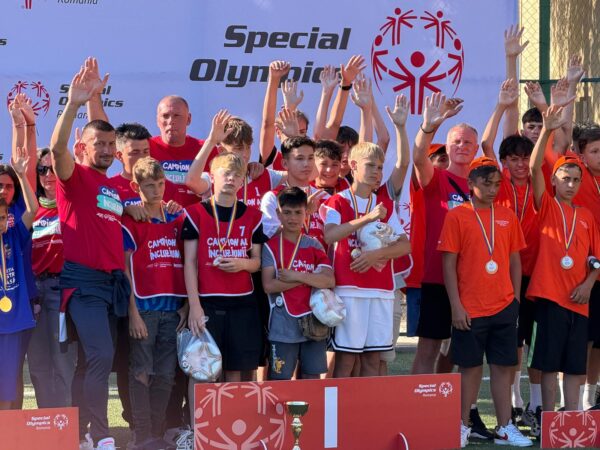 Echipa C.Ș.E.I. „Miron Ionescu” din Cluj-Napoca, campioană națională la fotbal unificat în 7
