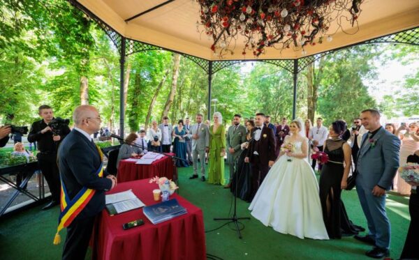 18 clujeni, la a treia căsătorie în 2025. Câte divorțuri au fost înregistrate în județ