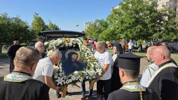Icoana făcătoare de minuni a Maicii Domnului de la Rohia a ajuns pentru prima dată în Cluj-Napoca