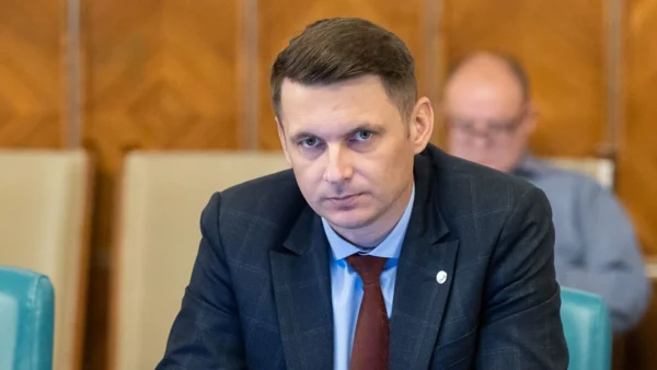 Clujeanul Abrudean: Statul își asumă Pogromul de la Iași pe deplin și fără echivoc; privim în urmă cu rușine istorică