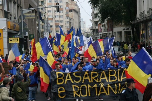 Proiect de lege imediat pentru unirea României cu Republica Moldova. Qui prodest?