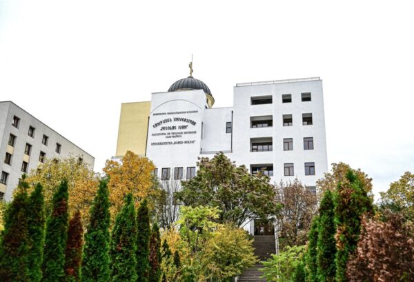 Începe admiterea la Facultatea de Teologie Ortodoxă din Cluj-Napoca pentru anul universitar 2026–2027. Preoți vrednici