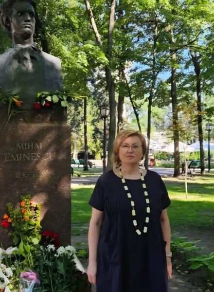 Mihai Târnoveanu: Solidaritate cu Doamna Elena Chiaburu: chipul demnității intelectuale peste care nu poate trece miliția