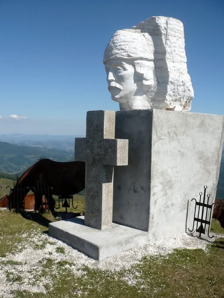 Poemul zilei: Chemarea Muntelui…
