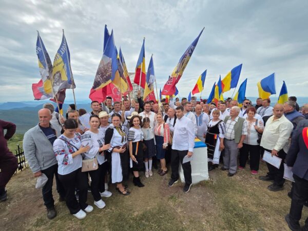 Liderii Acțiunii Conservatoare l-au omagiat pe Avram Iancu pe Muntele Găina. Claudiu Târziu: Exemplul său ne obligă să apărăm cu aceeași demnitate identitatea, libertatea și interesul național