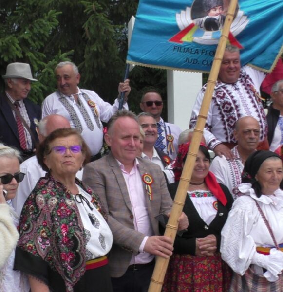 Moment din discursul d-lui profesor universitar Irimia Emil Popa, președintele Societății Cultural Patriotice AVRAM IANCU la Crucea Iancului (Video)