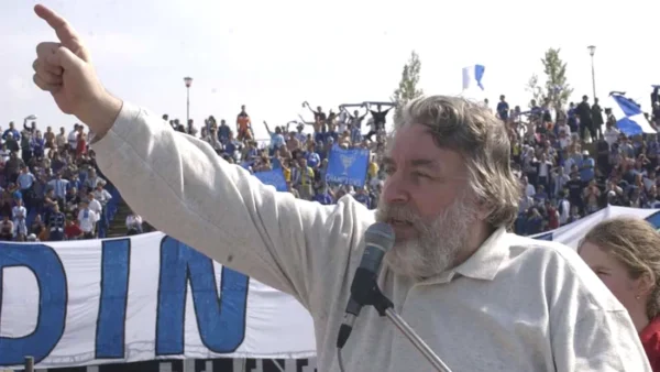 Poemul Zilei: Ultimul poet al generației în blugi