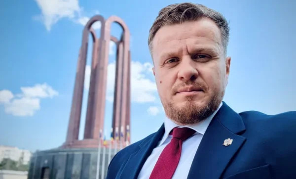 Deputat Robert Alecu – ACT:  Interzis să vorbești cu oamenii (Video)