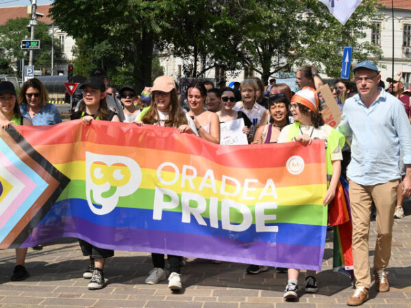 Amenzile forțelor de ordine pentru participanții la marșul LGBT
