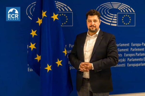 Europarlamentar Claudiu Târziu: Zece ani de pușcărie pentru că ai săpat o fântână în curtea ta (Video)