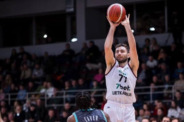 U-BT Cluj a bătut palma cu internaționalul Kristian Kullamäe, lider al naționalei Estoniei