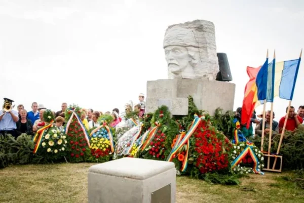 Muntele Găina — simbol comunitar‑identitar al moților și legătura cu lupta pentru libertate a lui Avram Iancu