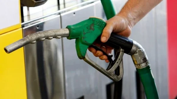 România riscă să intre în criză de carburanți după ce Kazahstanul a suspendat livrările de petrol către terminalul din Marea Neagră. Slava Ucraina!