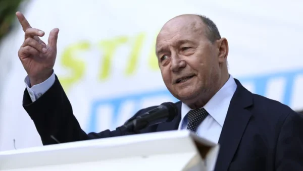 Traian Băsescu, revoltat: „Ucrainei îi dăm pâinea de la gură, îi ajutăm în război și ei ne produc daune uriașe”