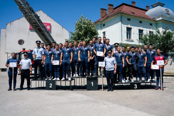 FOTO/ ISU Cluj, locul 3 la etapa zonală a concursurilor destinate serviciilor profesioniste pentru situații de urgență
