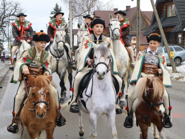 Un istoric interbelic uitat: Th. Holban – Întâlnirea românilor cu rutenii în teritoriile poloneze până în secolul XVI