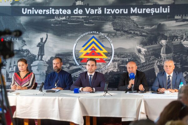 Universitatea de Vară „Izvoru Mureșului”, ediția a XXIII-a, la Covasna: „Geopolitica identității naționale”