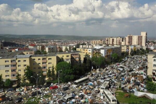 Comunitatea Identitară: Nu trebuie lăsat să transforme Clujul într-o groapă de gunoi!