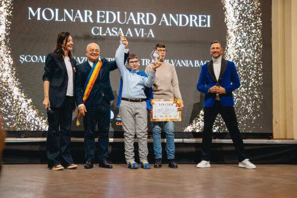 Caiac SMile începe selecția copiilor și tinerilor care vor fi premiați la cea de-a doua ediție a Galei Supereroilor Clujului 