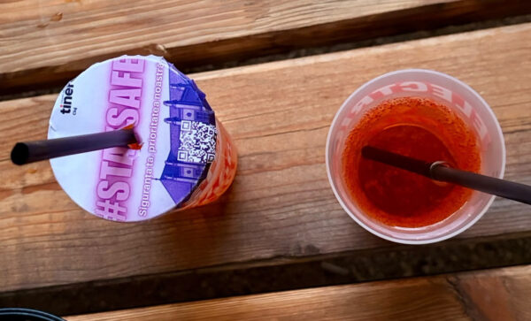 Untold 2026: USR Cluj lansează noi acțiuni din campania de informare ”Stay Safe  – Drink with a cap”