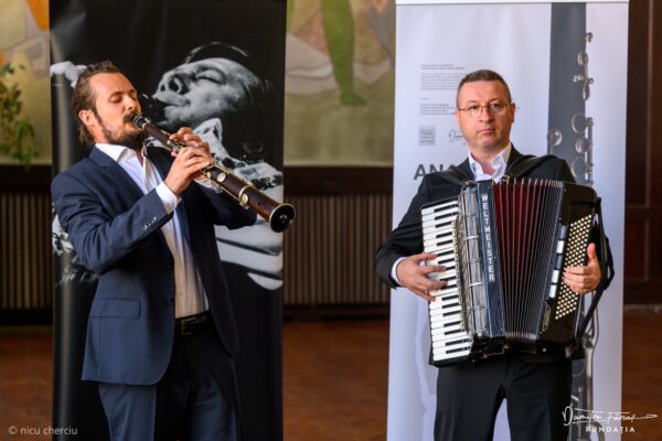 „Anatomia unui sunet” – proiect dedicat taragotului și moștenirii artistice a maestrului Dumitru Fărcaș, lansat la Cluj-Napoca