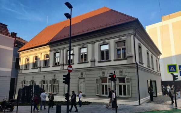Fundația Plan B a inaugurat în Cluj-Napoca, un spațiu pentru arta contemporană în Casa Bogdánffy