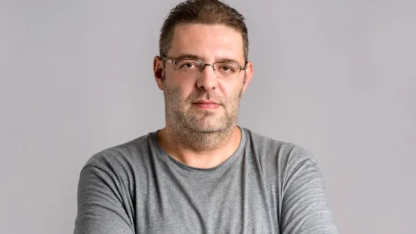 Jurnalistul Patrick André de Hillerin a murit la 52 de