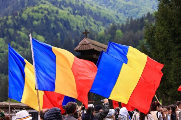 Prelungirea arestului preventiv. Se face din 4 în 4 ani, la fiecare „alegeri”, cu fiecare guvern și majoritate parlamentară
