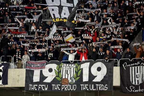 „Panorama ultra”: o radiografie a pasiunii pe stadioanele românești, văzută din interior de Victor Bedelean