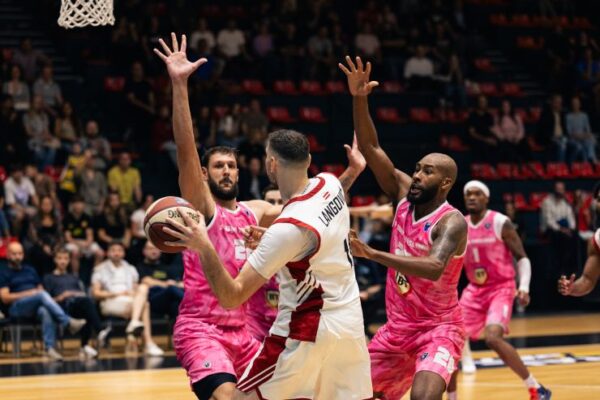 U-BT Cluj-Napoca a debutat cu o victorie în noul sezon al ABA League