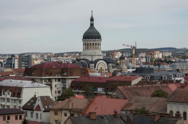 Când ritmul orașului devine prea apăsător și cum te ajută un psiholog