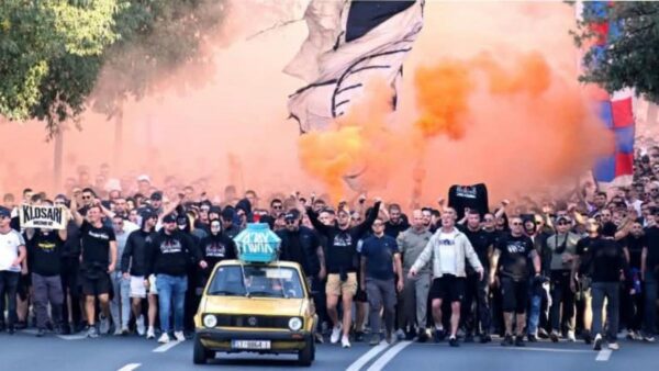 Scene scandaloase la meciul dintre Hajduk Split și Ajax Amsterdam (2-1), din Conference League. Au scandat lozinci ustașe și antisemite